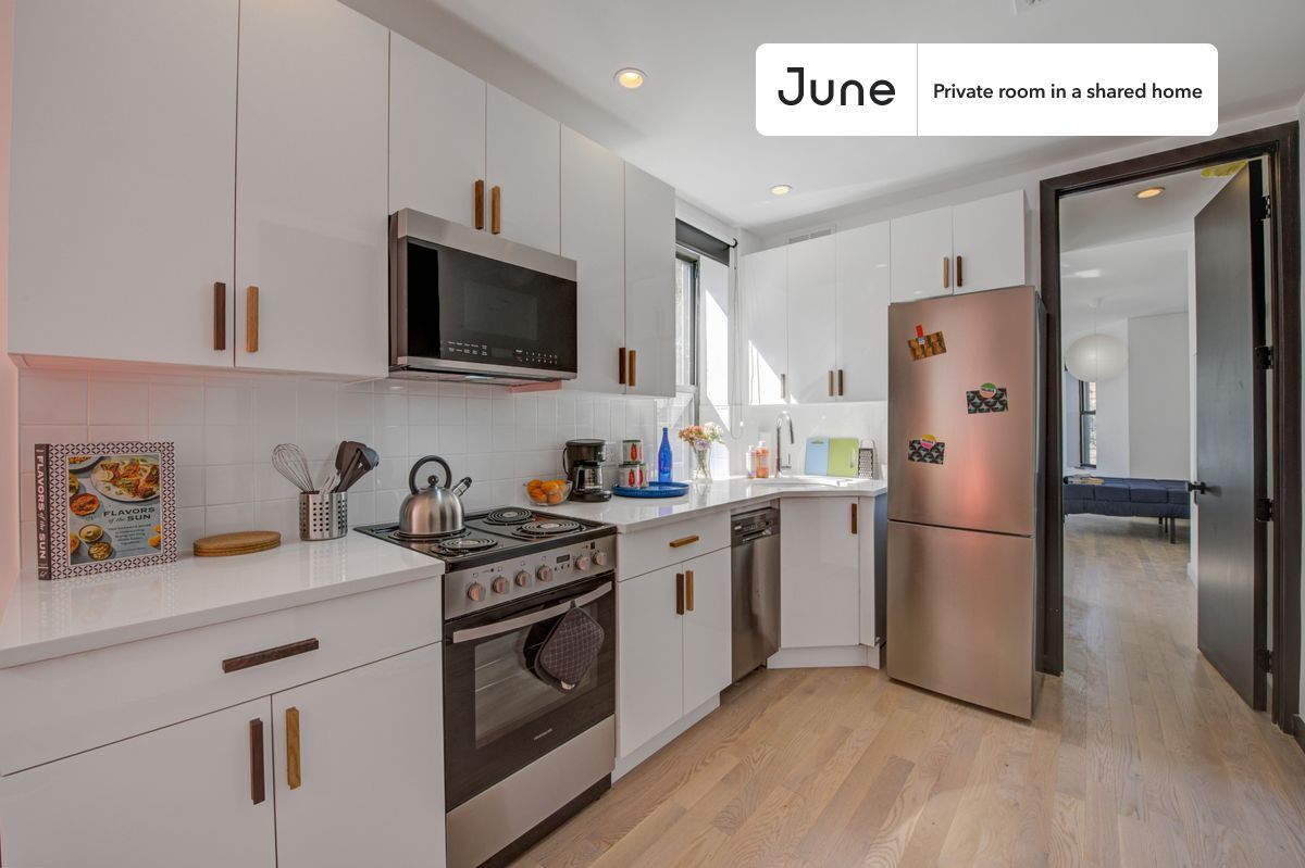 Building Photo - Enchanting ROOM at The Maison Suydam