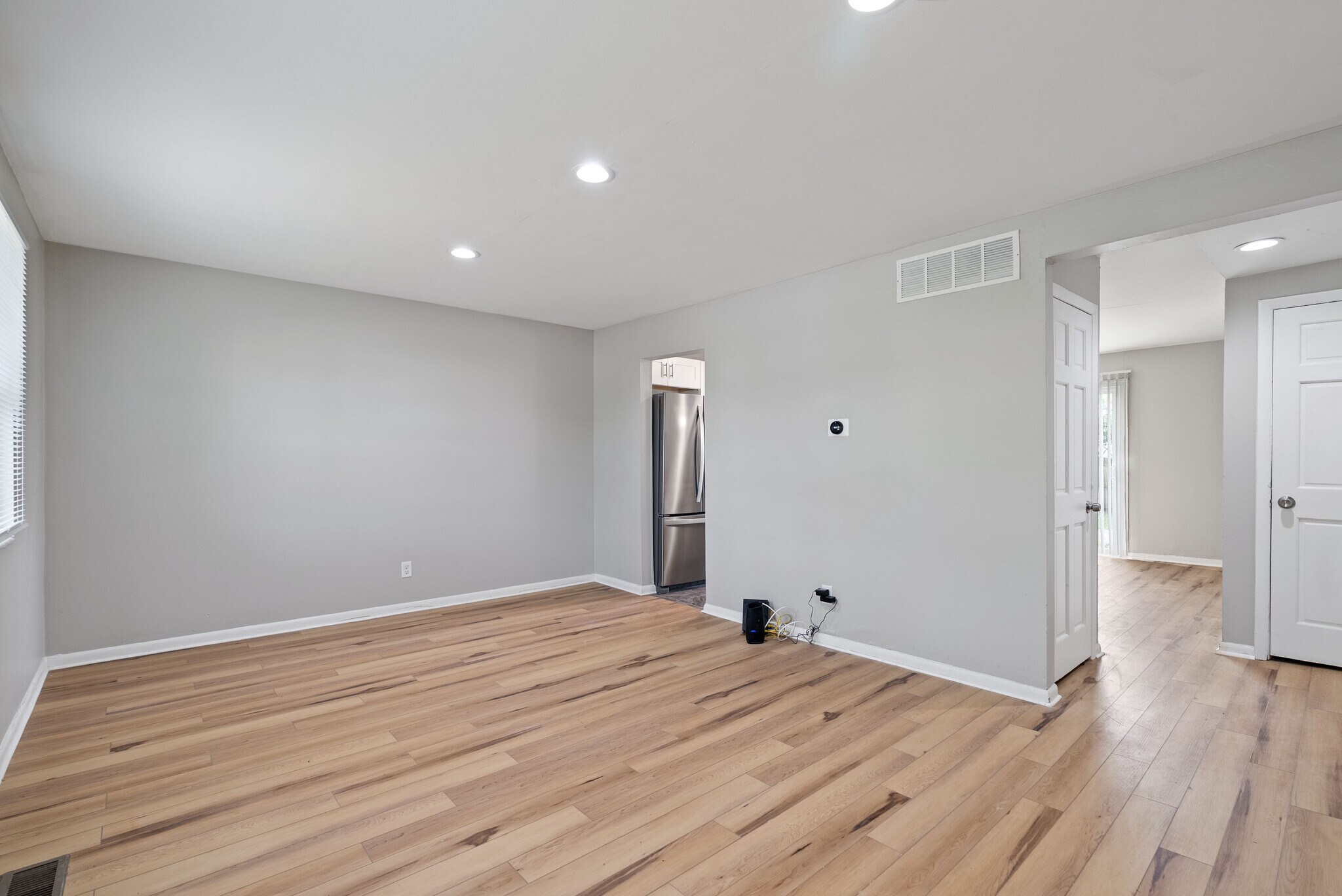 Building Photo - 3027-3029 Rotunda Ct S