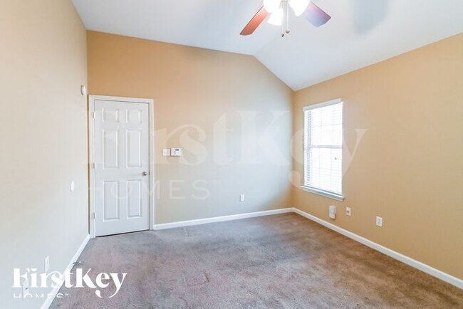 Building Photo - 852 Parham Cir