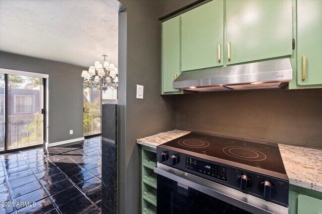 Building Photo - 1018 E Osborn Rd