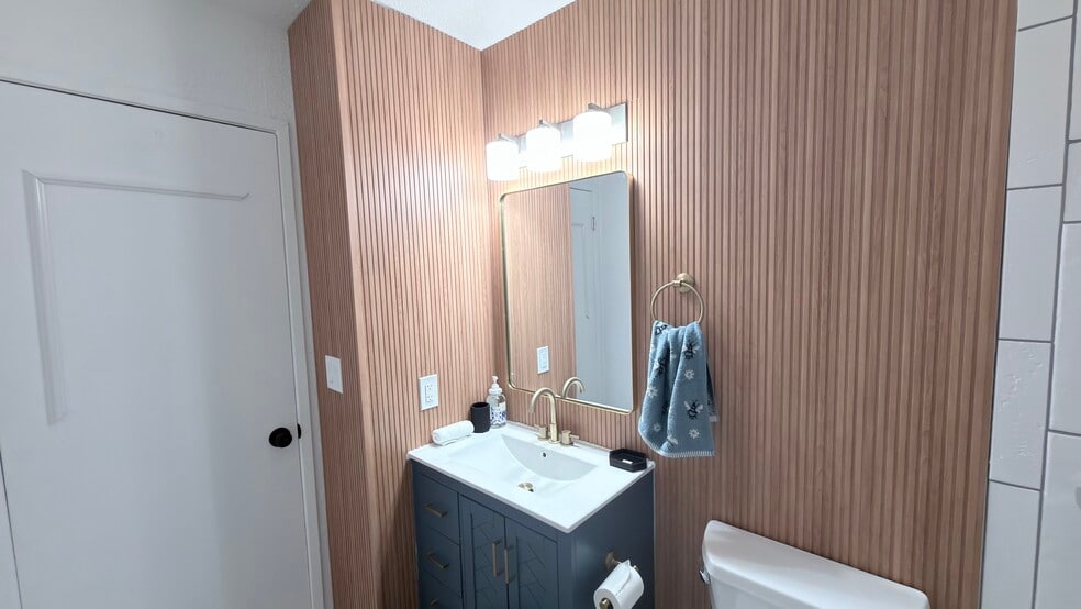 Building Photo - 6374 Porterfield Ct