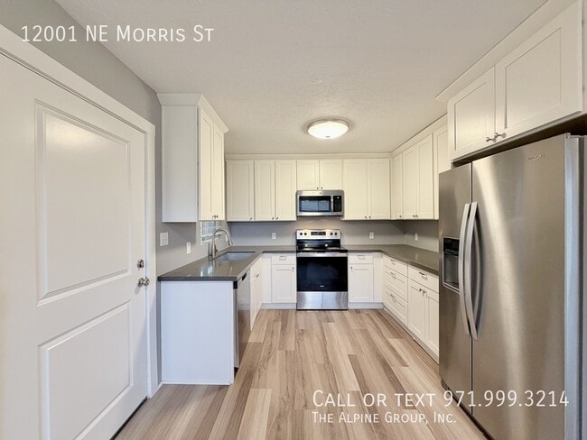 Building Photo - 12001 NE Morris St