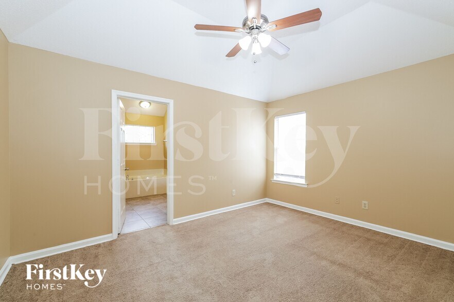 Building Photo - 6454 Manchester Dr