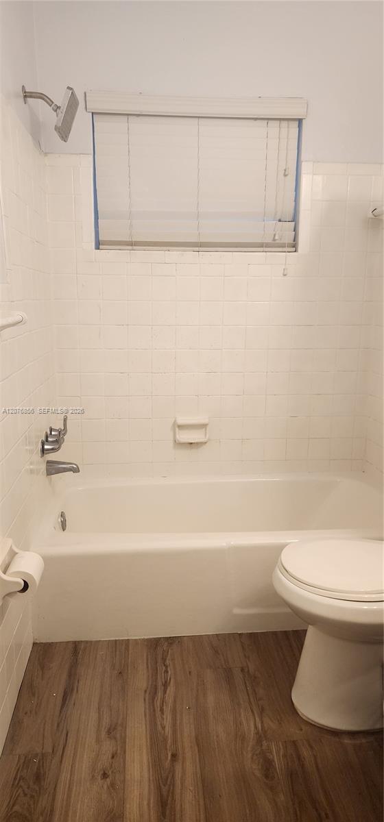 Building Photo - 1555 N 12th Ct
