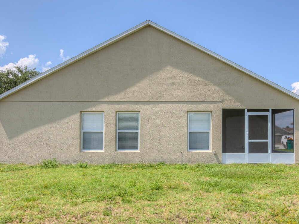 Building Photo - 4612 Woodford Dr