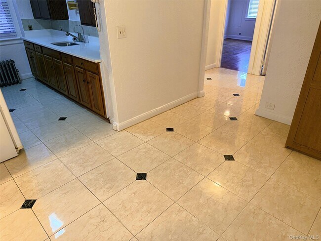 Building Photo - 48-43 44th St