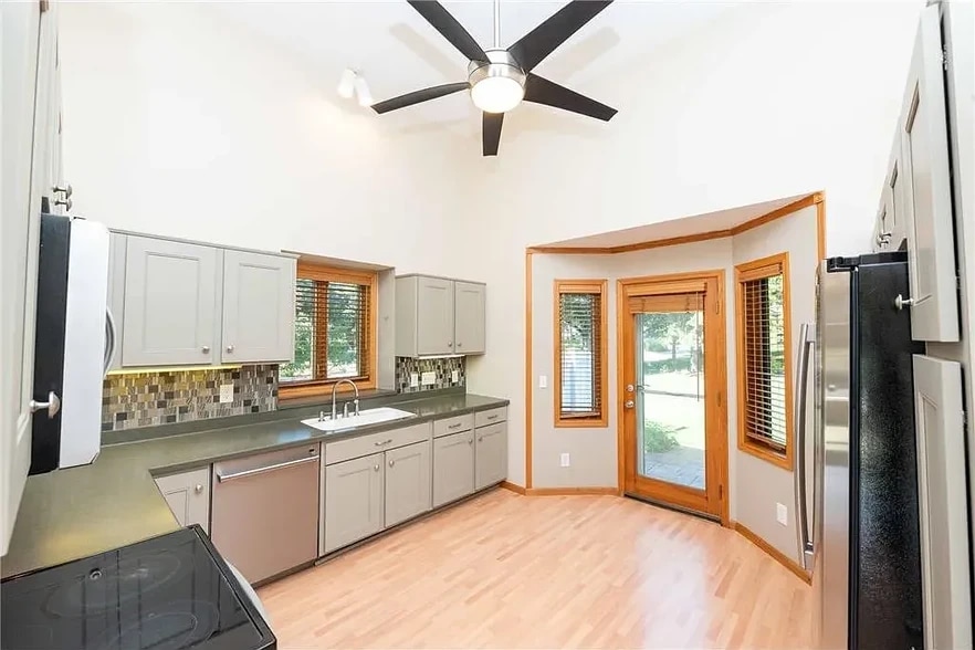 Building Photo - 973 Wildflower Ct