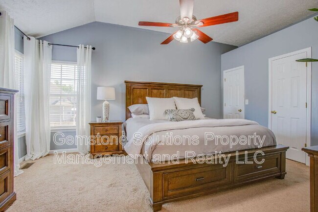 Building Photo - 1903 Baslia Ct