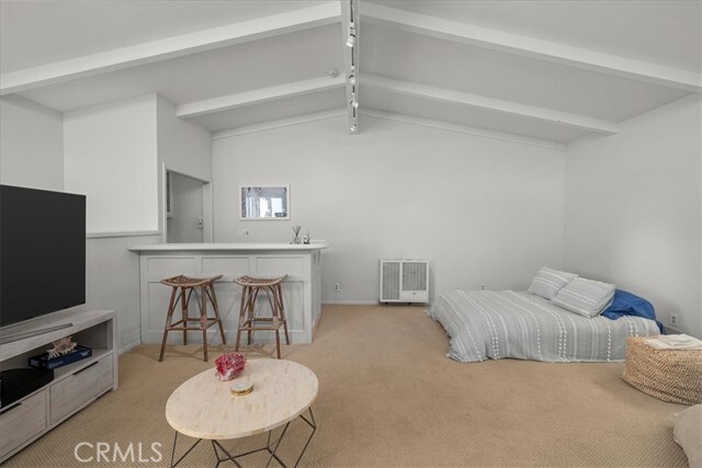 Building Photo - 2654 The Strand