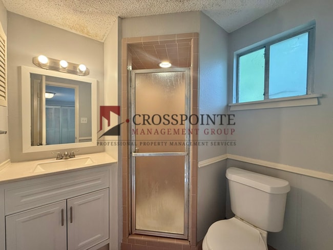 Building Photo - Tour Today! 1 Bed 1 Bath at Broadway Apartments! All Bills Paid!