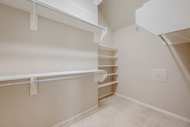 Building Photo - 7206 Spring Meadow Ln