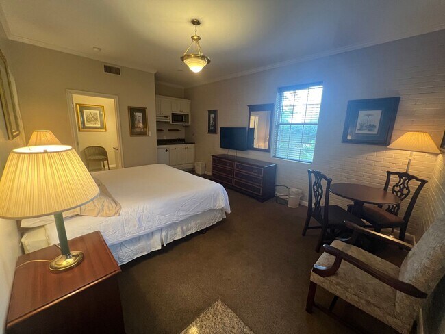 Building Photo - Bendel Gardens Apartment