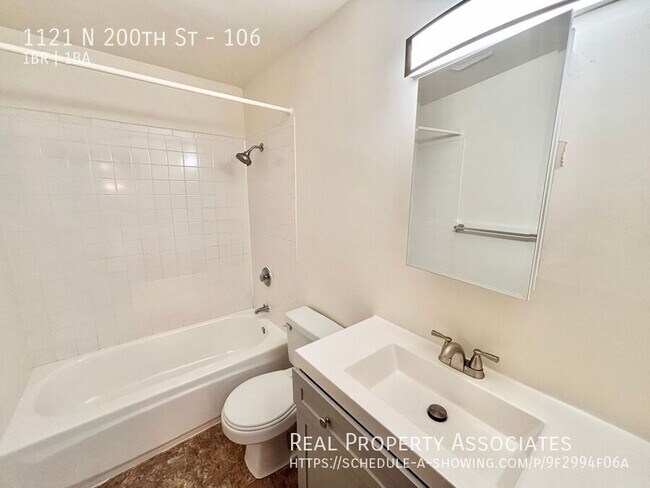 Building Photo - 1121 N 200th St