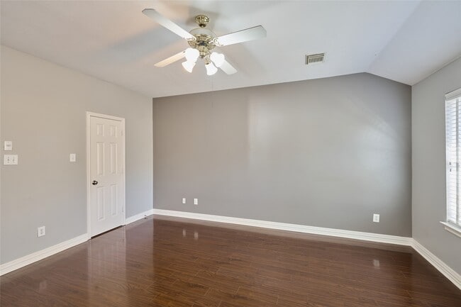 Building Photo - 39 N Walden Elms Cir