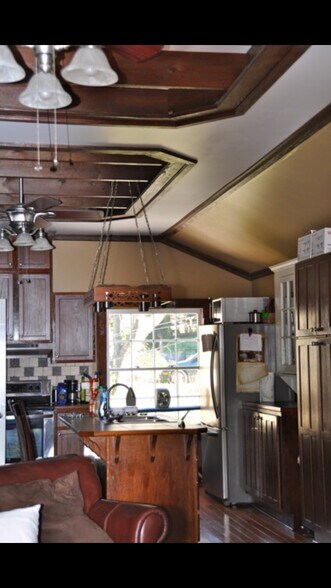 Kitchen - 1736 15th Ave S