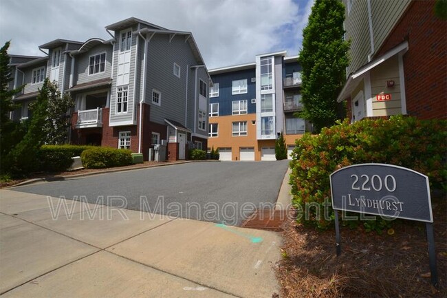 2200 Lyndhurst Ave - 2200 Lyndhurst Ave Charlotte NC 28203 | Apartment ...