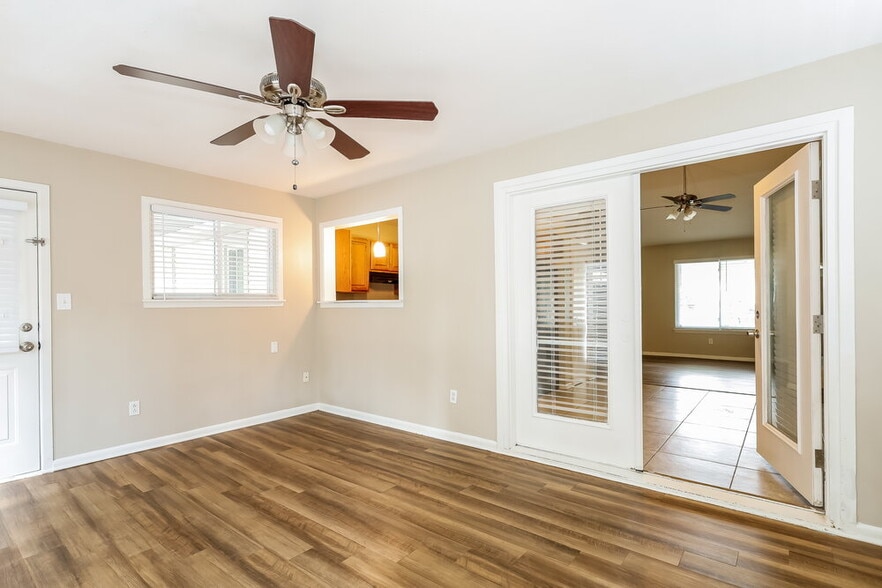 Building Photo - 7236 Newell Acres Dr