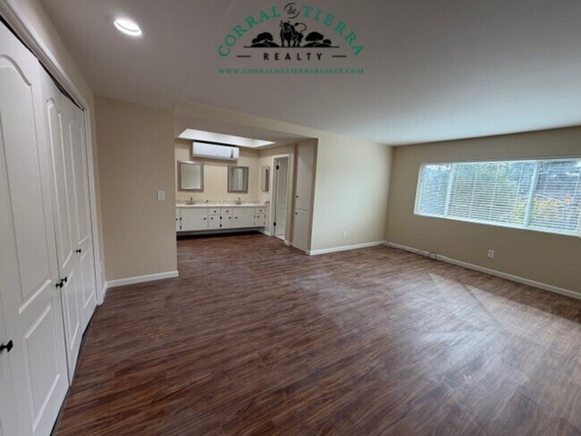 Building Photo - TOP-RATED SCHOOLS & ROOM TO ROAM IN TORO PARK! (Washington Union School District)