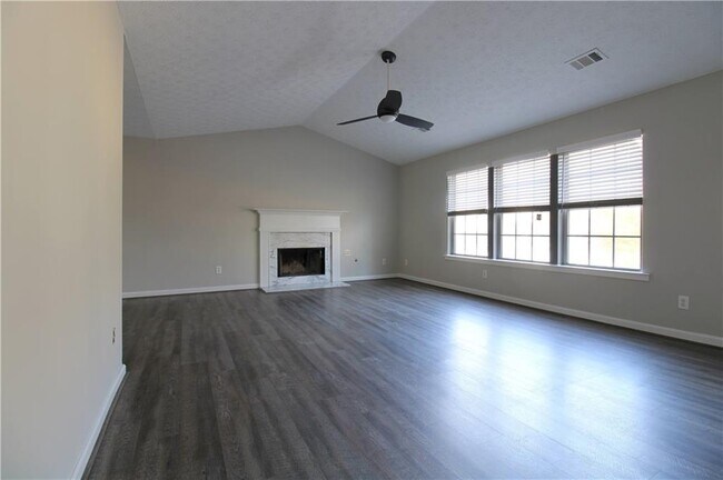 Building Photo - 2363 Mills Bend