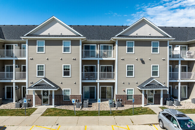 Building Photo - The Ridge Apartments