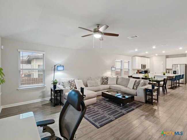 Building Photo - 3073 Charyn Wy