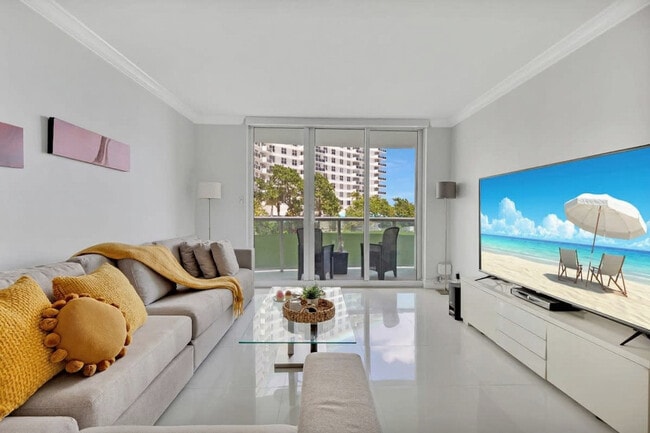 Building Photo - 3801 S Ocean Dr