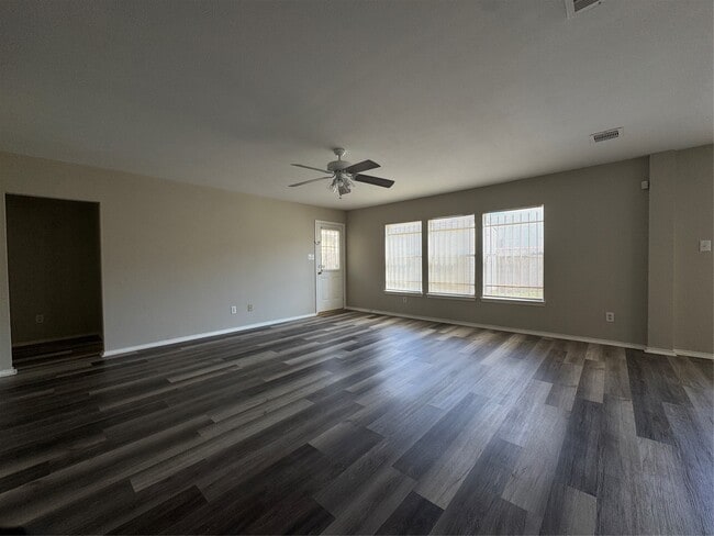 Building Photo - 6319 Sunlit Orchard Dr