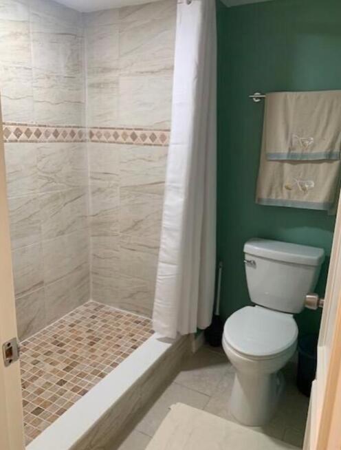 Building Photo - 21820 Cypress Cir