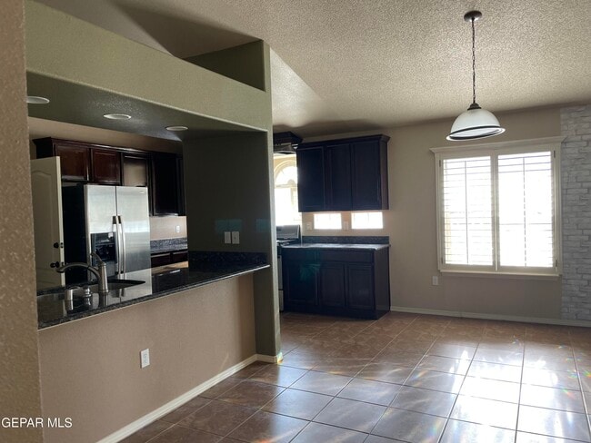 Building Photo - 3233 Muddy Point Ln