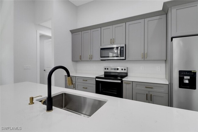 Building Photo - 3803 1st St SW