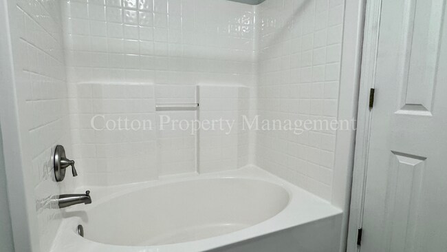 Building Photo - LEASING SPECIAL - Ask about our 1 month Re...
