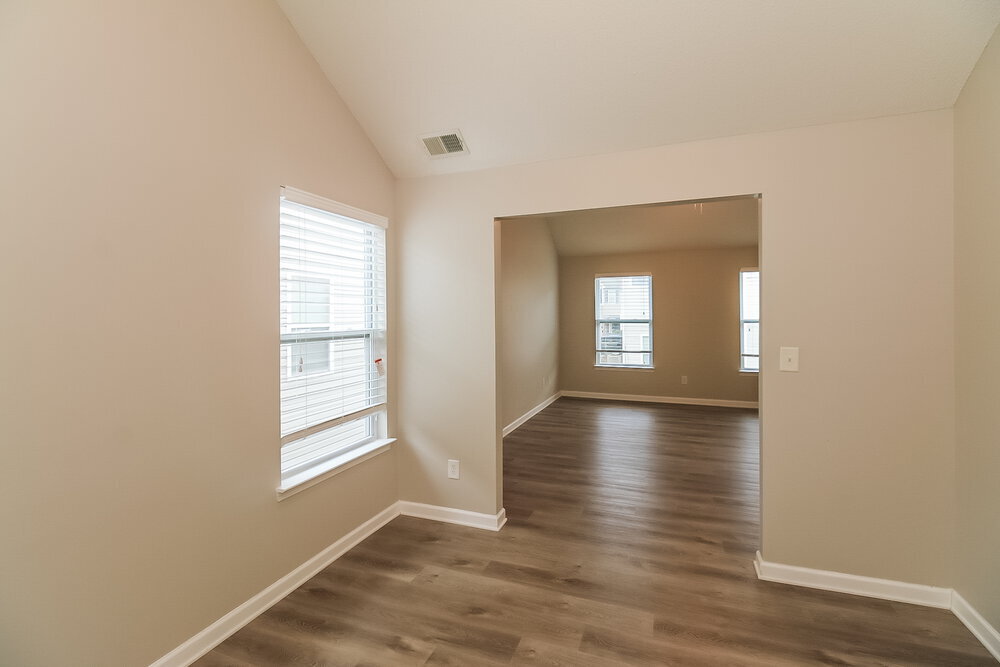 Building Photo - 1585 Tigris Ct