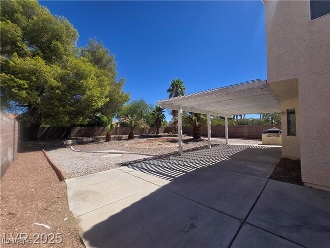 Building Photo - 272 Cordero Dr