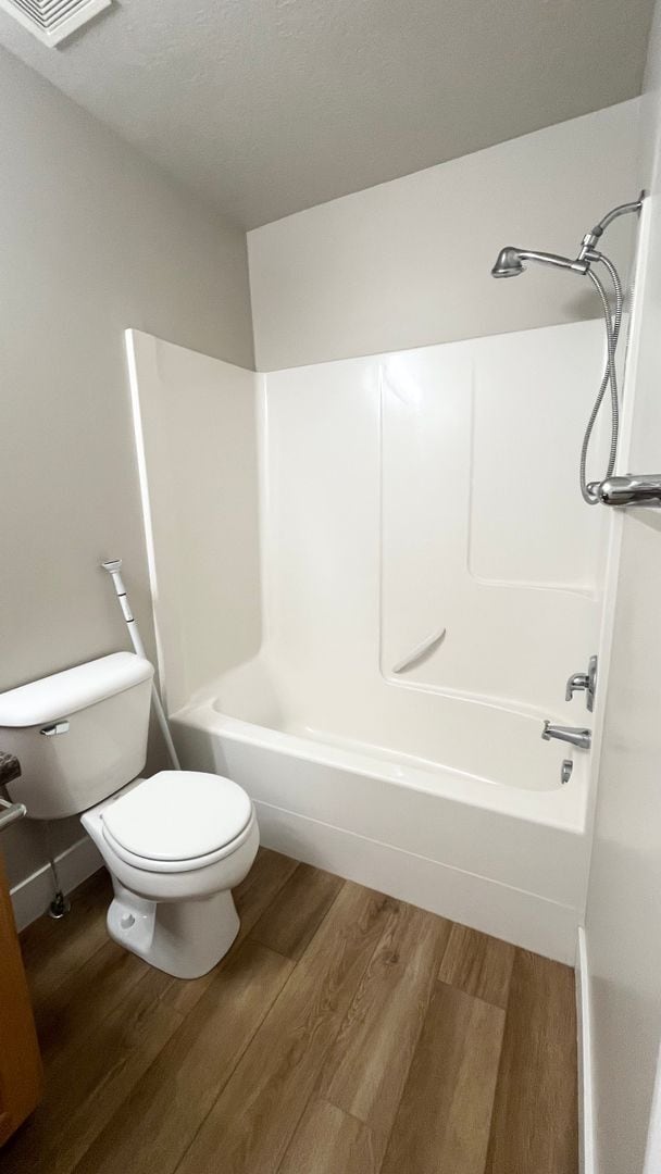 Building Photo - 3 Bedroom/2.5 Bathroom Townhome in Riverton