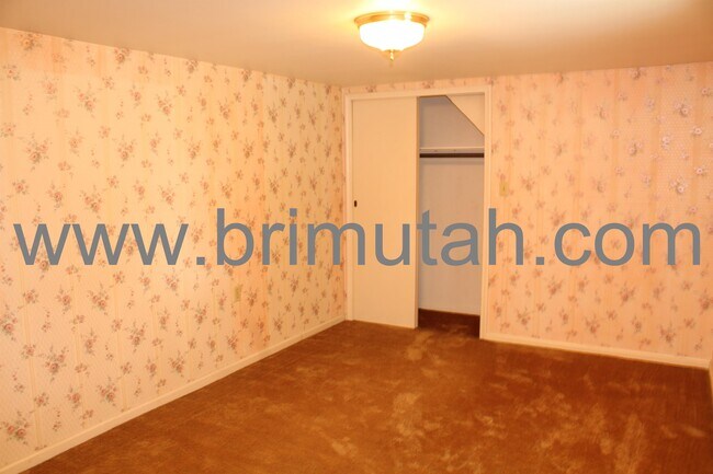 Building Photo - 4192 S Holloway Dr