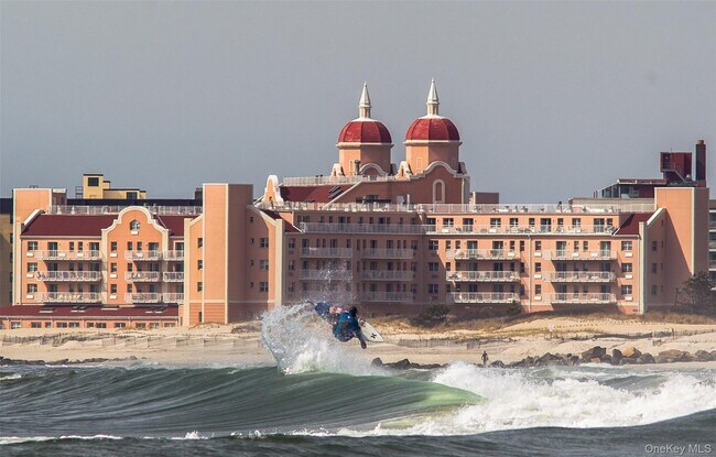 Building Photo - 2 Richmond Rd