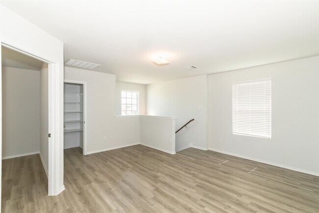 Building Photo - 13804 Winding Path Ln