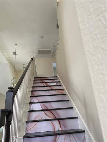 Building Photo - 9005 Crown Point Cir