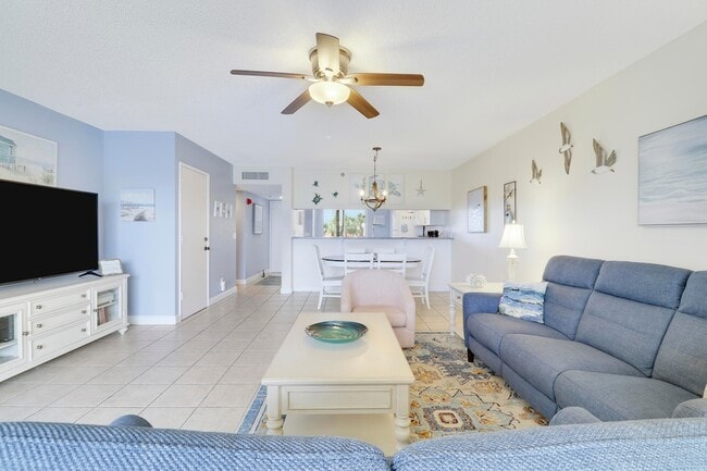 Building Photo - 275 Palm Ave