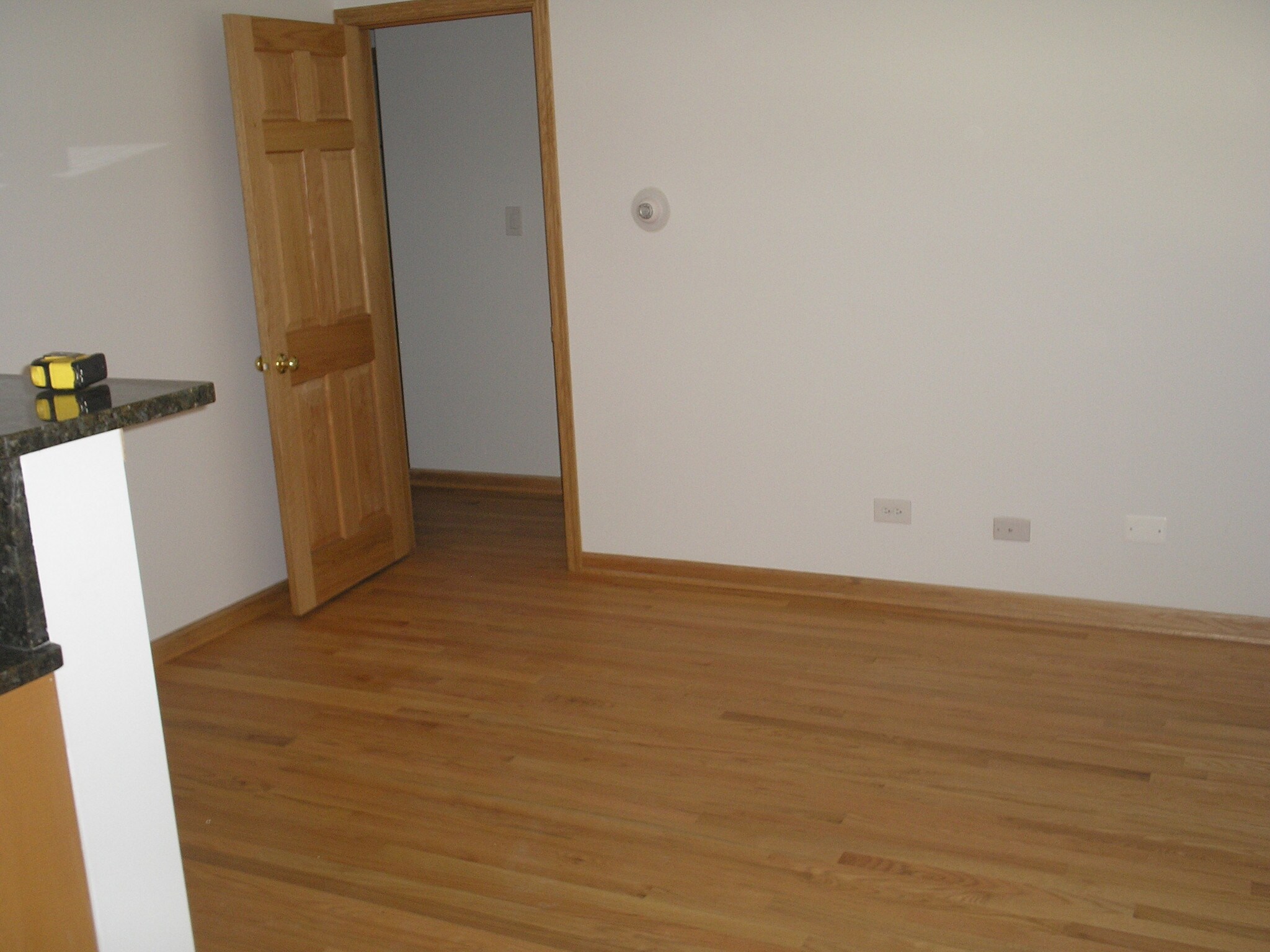 Building Photo - 313 Elgin Ave