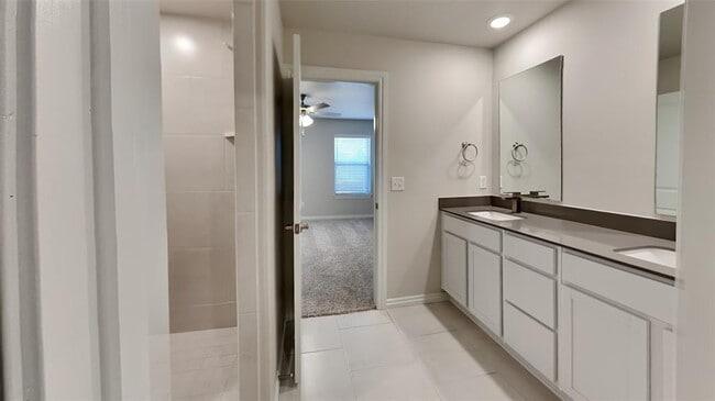 Building Photo - 5317 Malpaso Crk Dr