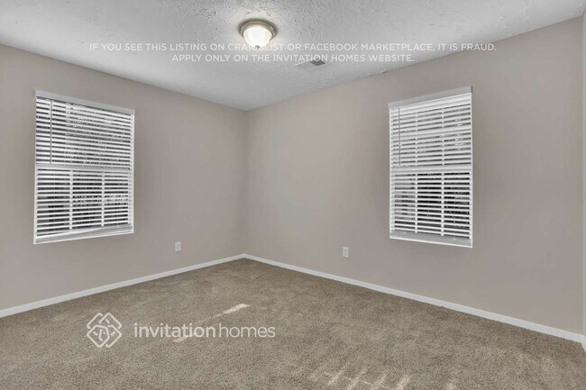 Building Photo - 755 Mountain View Dr