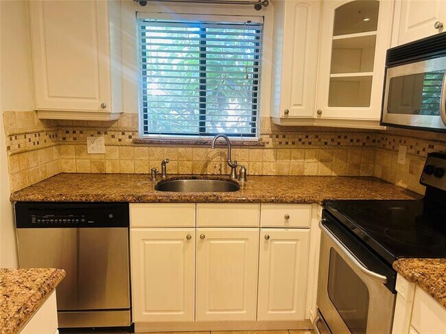 Primary Photo - 1205 S Flagler Ave