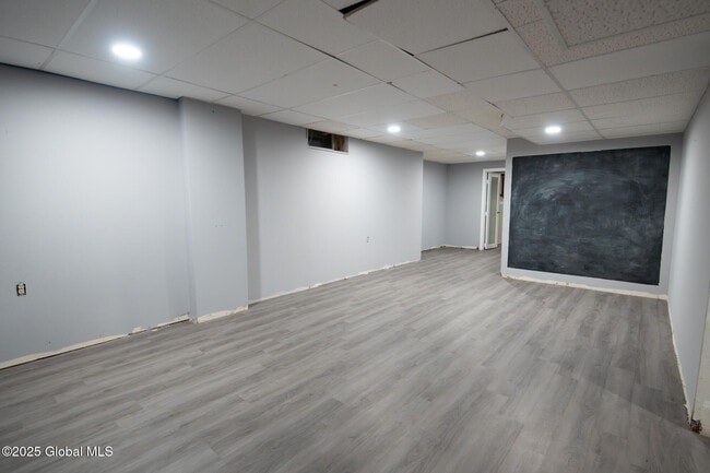 Building Photo - 13 Robinwood Dr
