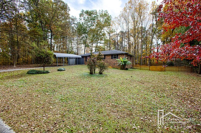 Building Photo - 4979 Paris Ave