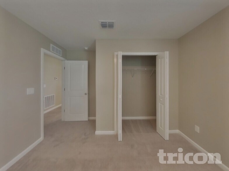 Building Photo - 2873 Grand Finale St