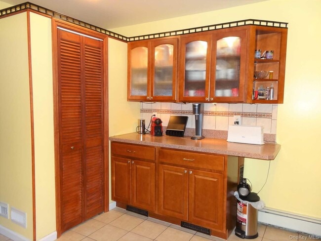 Building Photo - 23 Pasture Ln