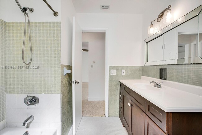 Building Photo - 9372 Abbott Ave