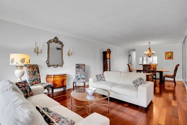 Building Photo - 2002 Granada Dr