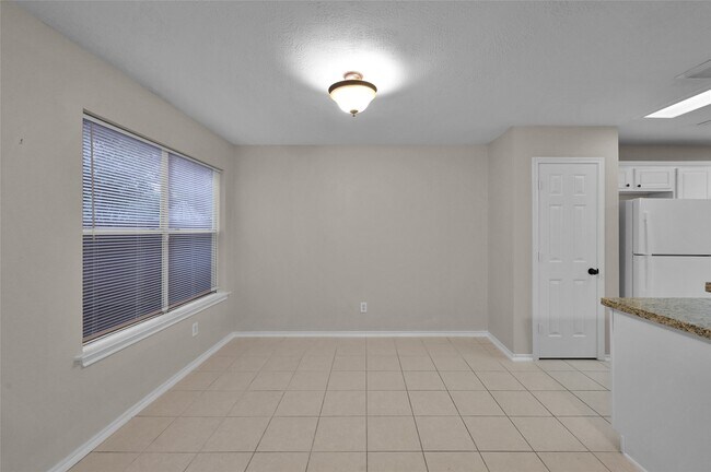 Building Photo - 147 Anise Tree Pl